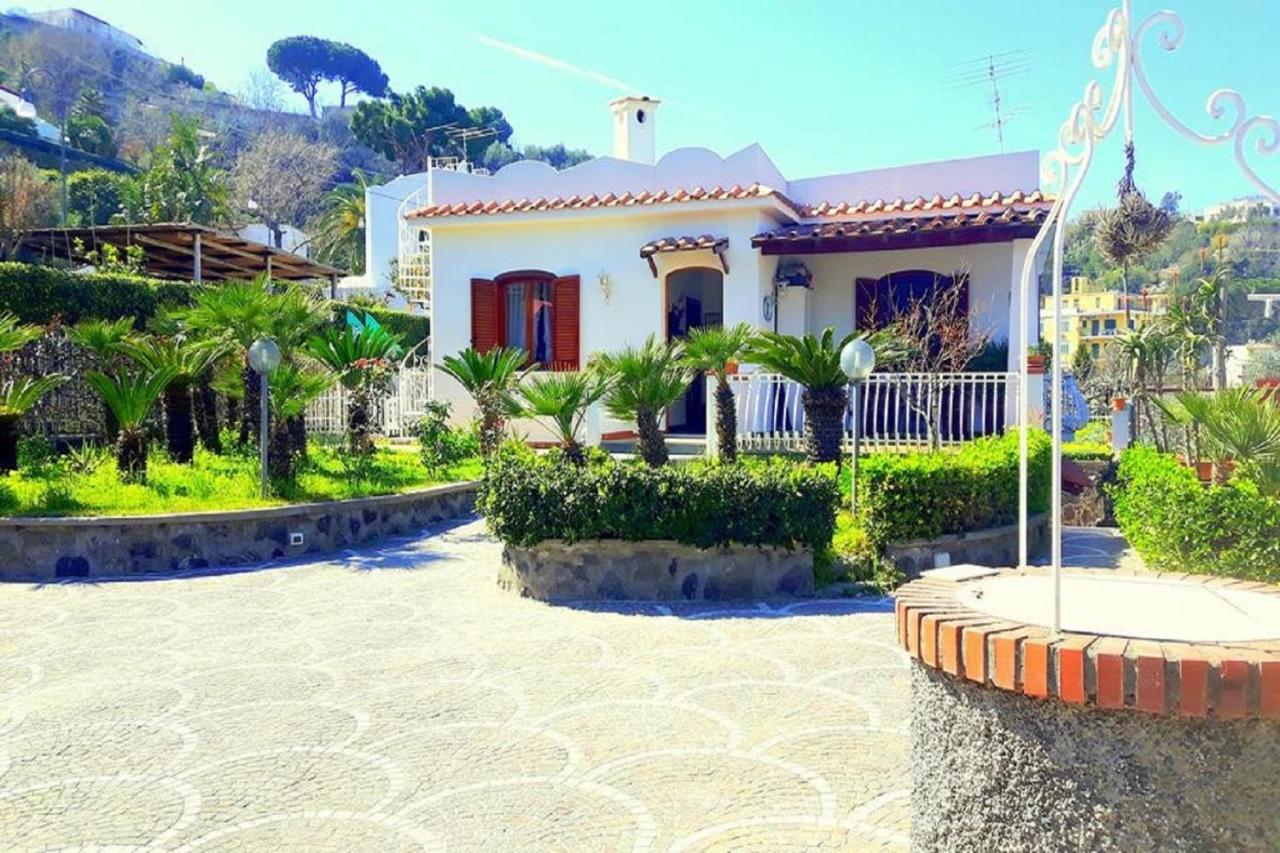 Holiday Apartments Lacco Ameno  Kamer foto