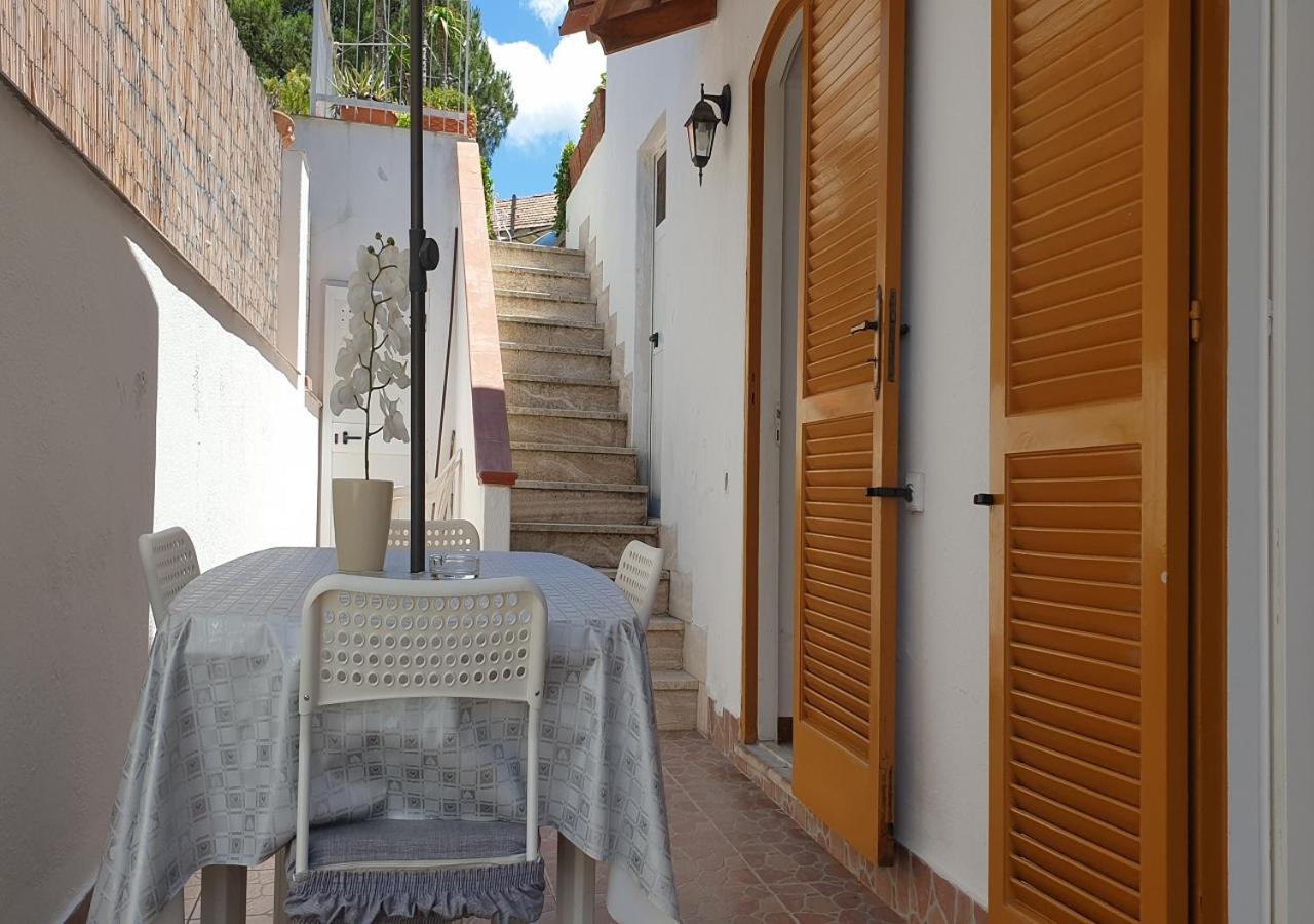 Holiday Apartments Lacco Ameno  Buitenkant foto