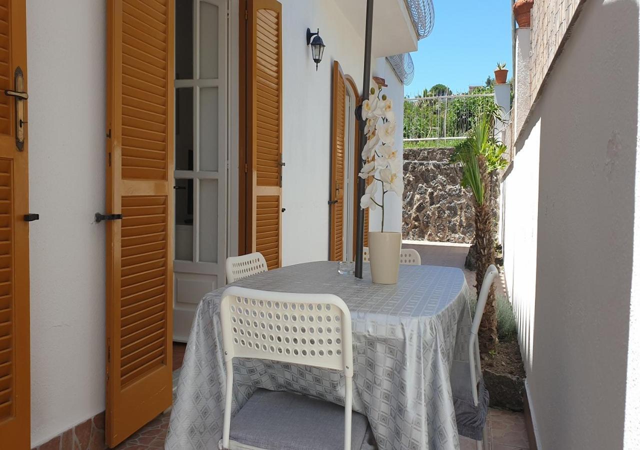 Holiday Apartments Lacco Ameno  Buitenkant foto