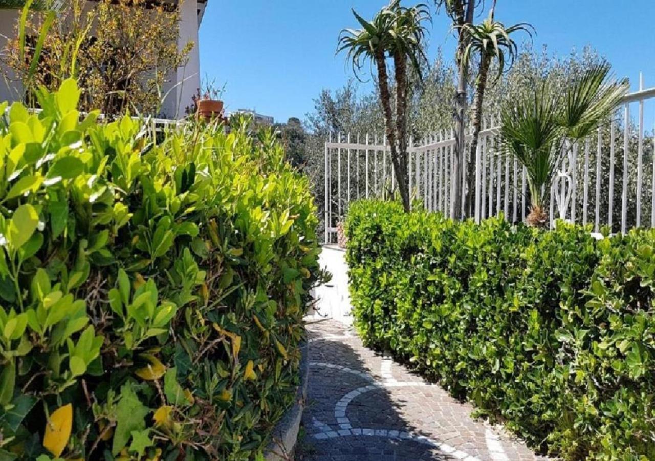Holiday Apartments Lacco Ameno  Buitenkant foto