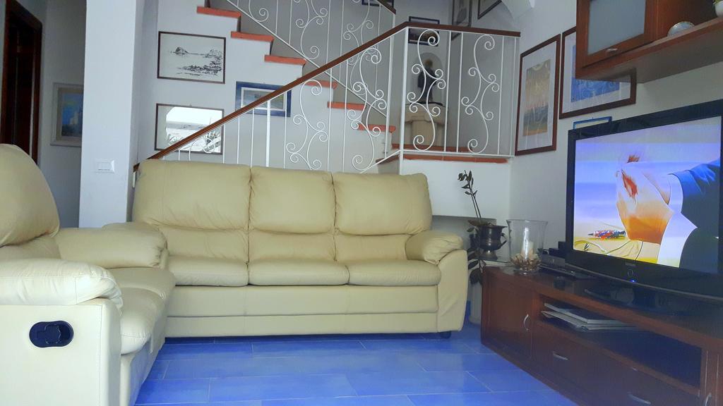 Holiday Apartments Lacco Ameno  Buitenkant foto